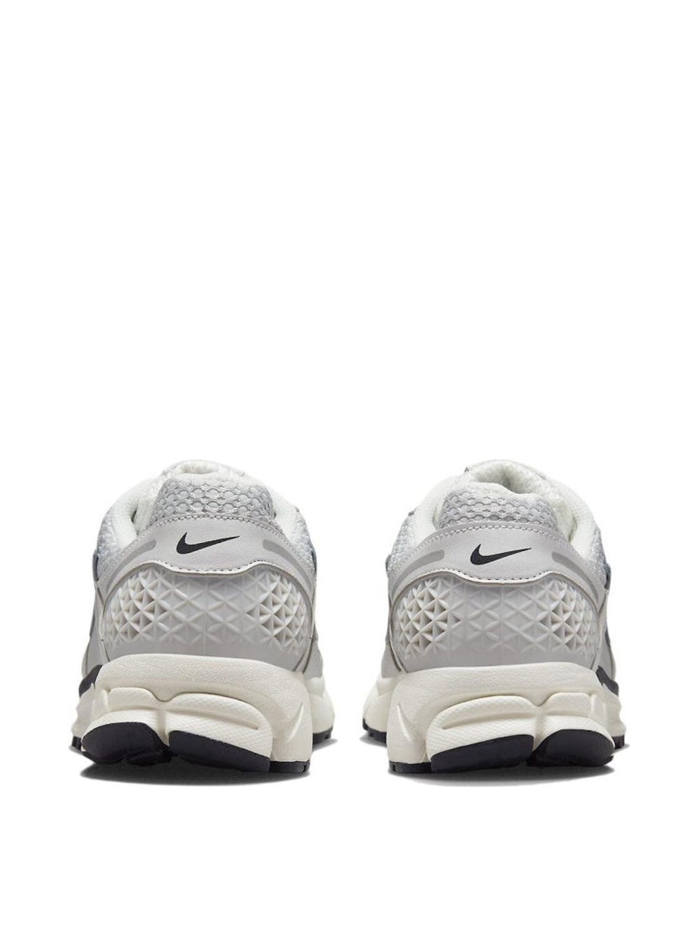 Nike Zoom Vomero 5 Metallic Silver