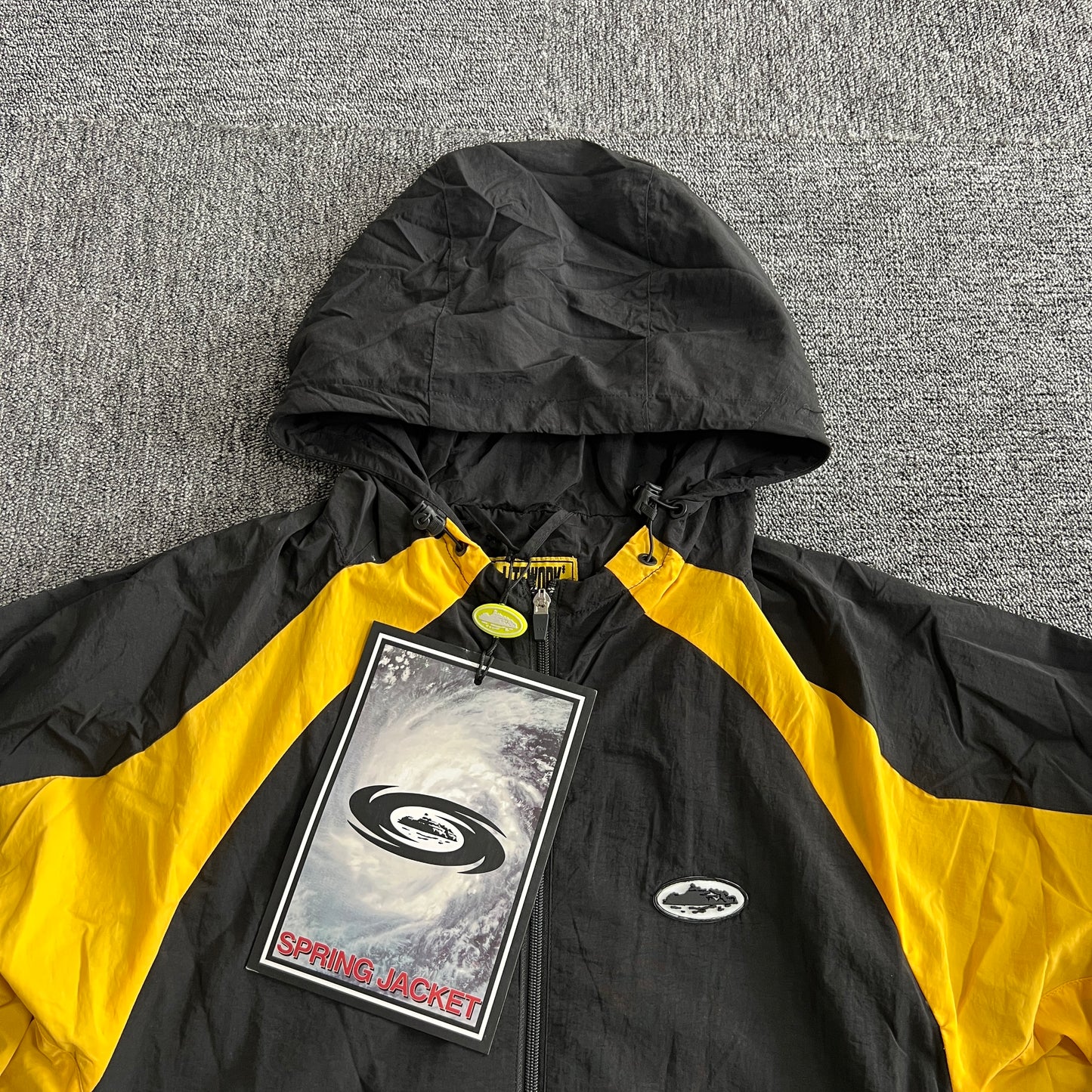 Corteiz Alcatraz Sun & Rain Windbreaker Black/Yellow