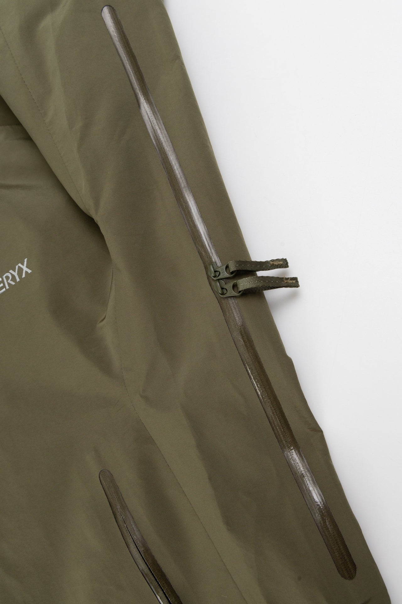 Arc'teryx Beta LT GORE-TEX Shell Khaki Green